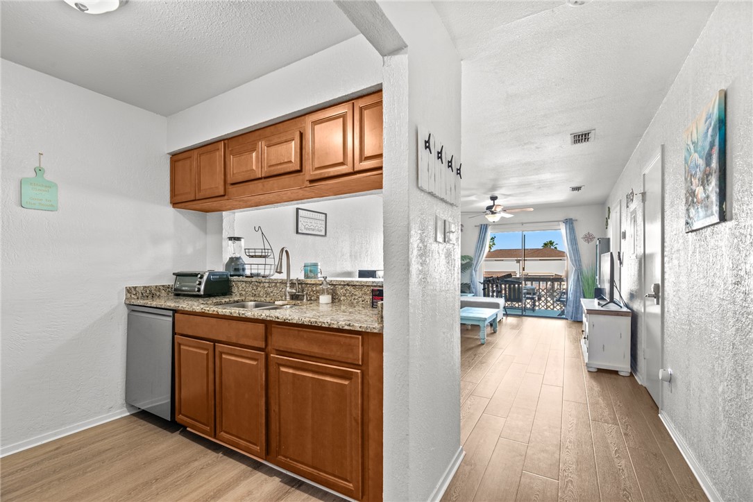 13910 Mingo Cay Ct 202 Property Photo 4