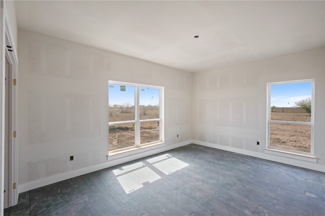 4873 Fm 666 Property Photo 11