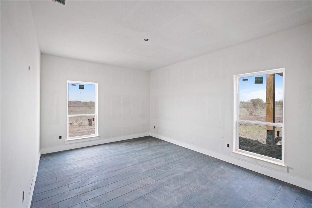 4873 Fm 666 Property Photo 14