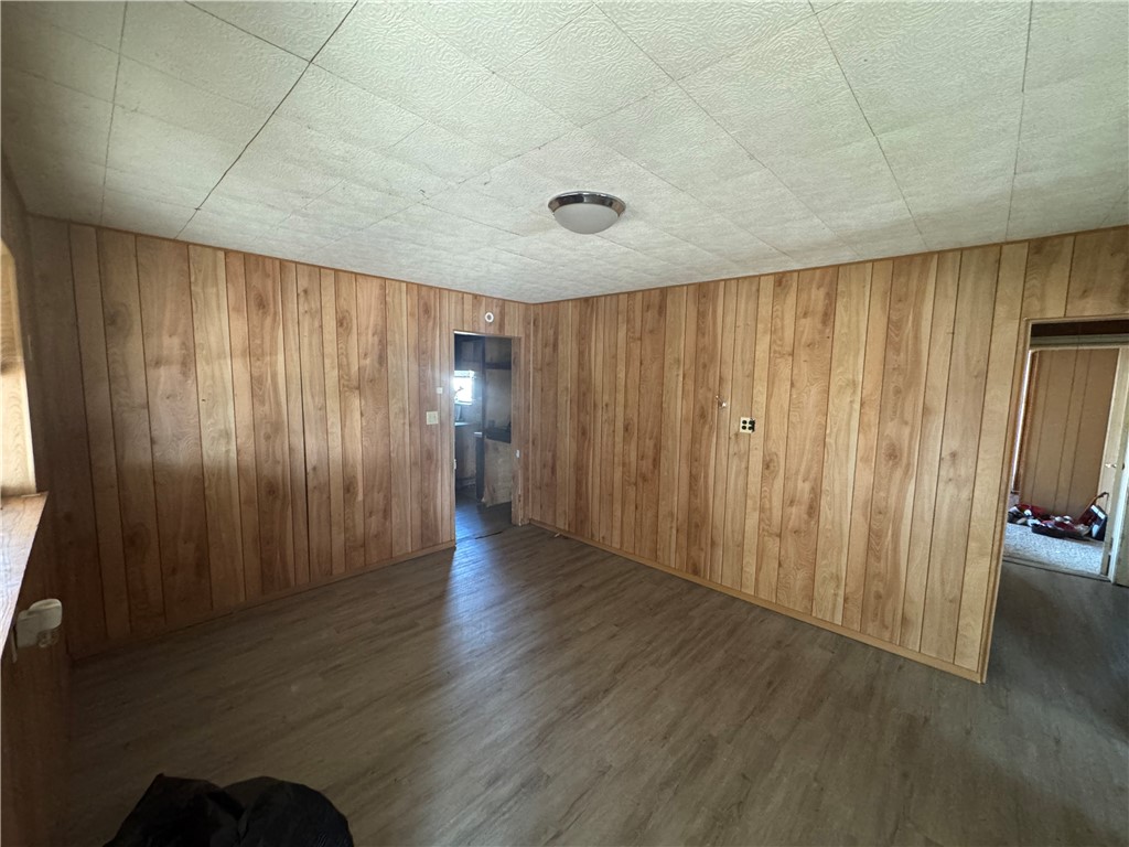 406 W Pundt Ave Property Photo 5