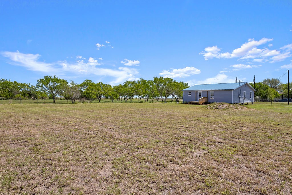 8966 County Road 618 Property Photo