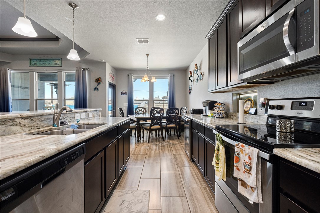 8218 Barlovento St Property Photo 8