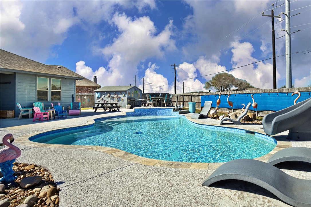 8218 Barlovento St Property Photo 30