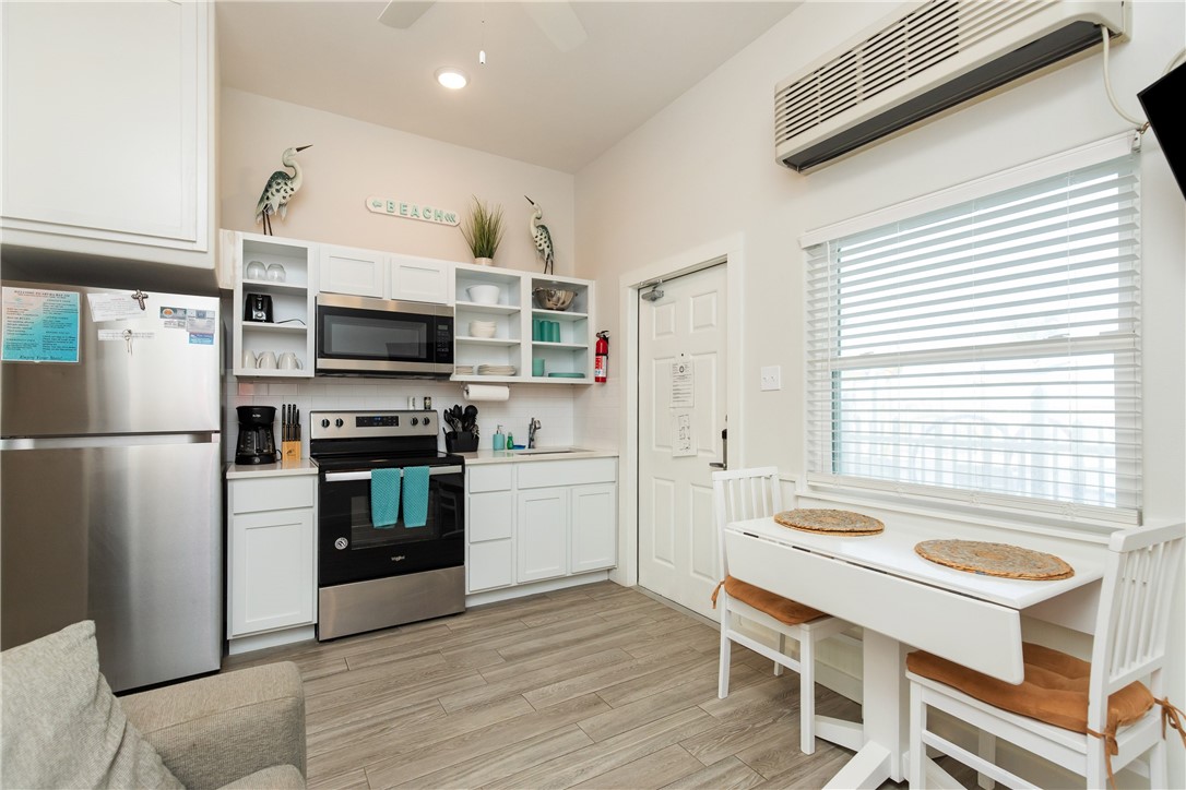 15034 Aruba Dr 110 Property Photo 8