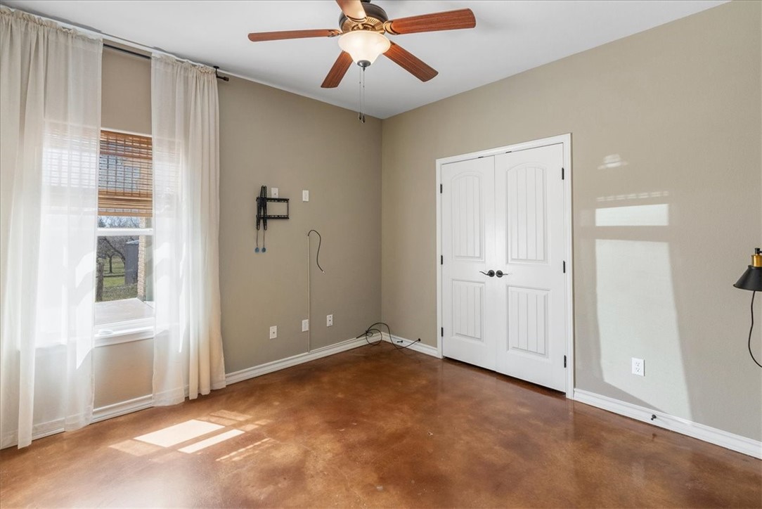 155 Hilltop Circ Property Photo 19
