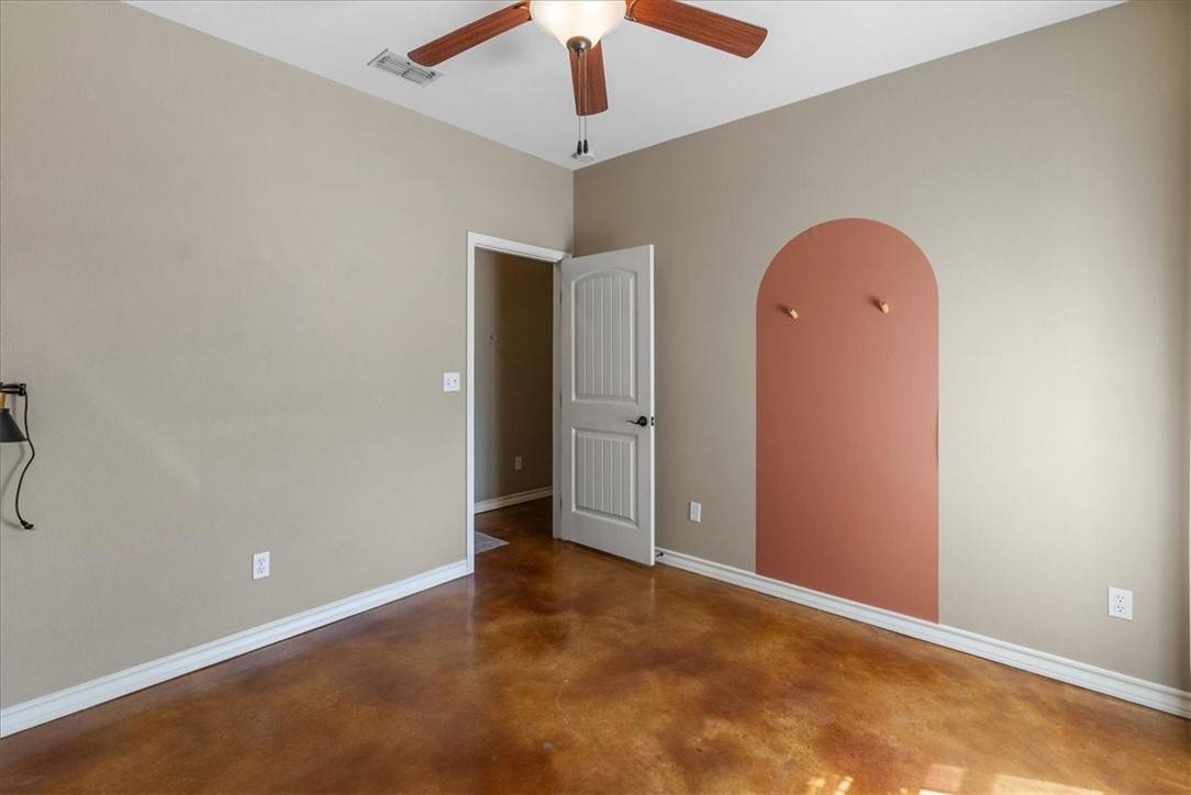 155 Hilltop Circ Property Photo 20