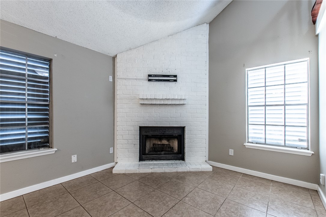 7252 Mansions Dr Property Photo 6