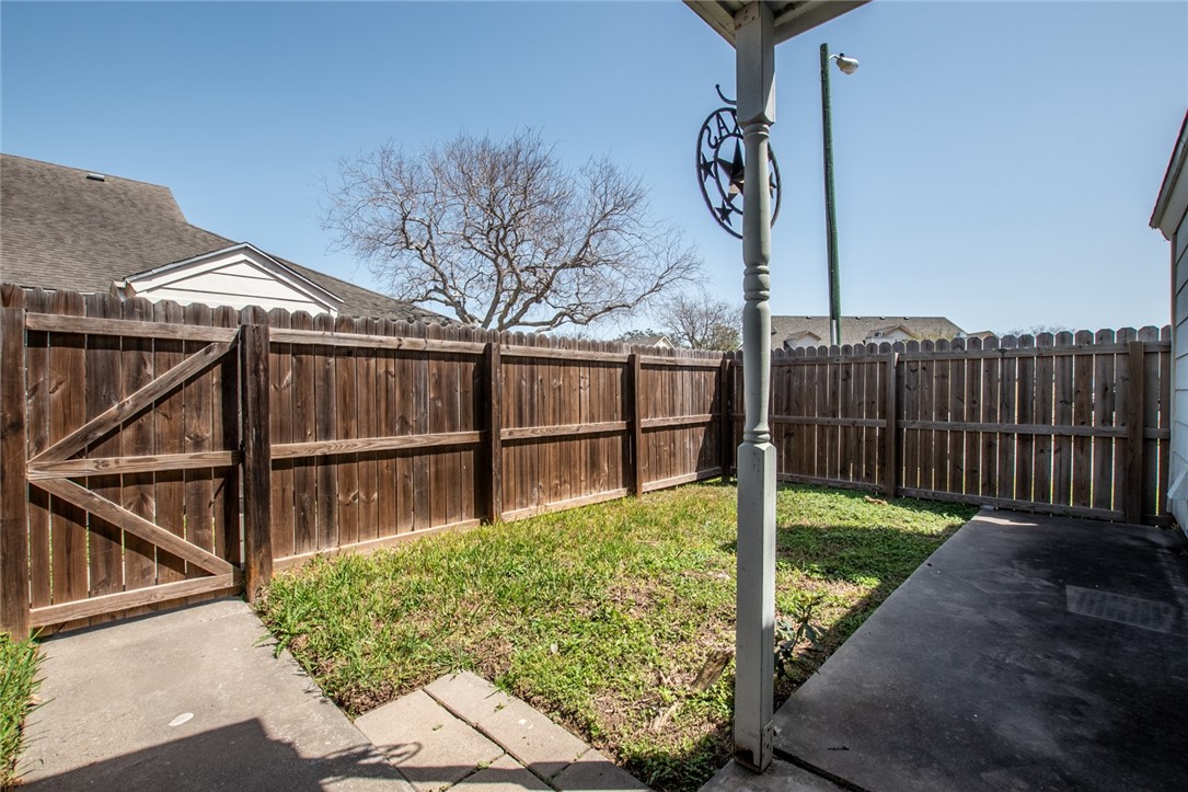 7252 Mansions Dr Property Photo 25