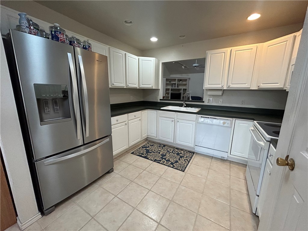 101 Oyster Property Photo 6