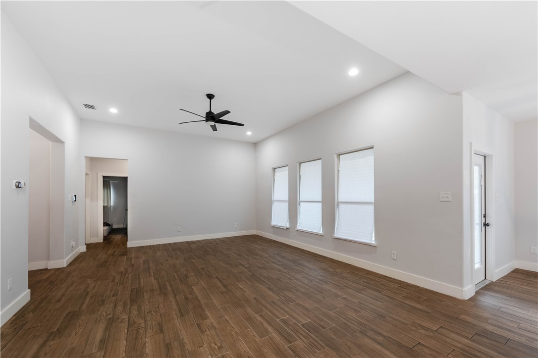 4805 H Boyd Hall St Property Photo 7