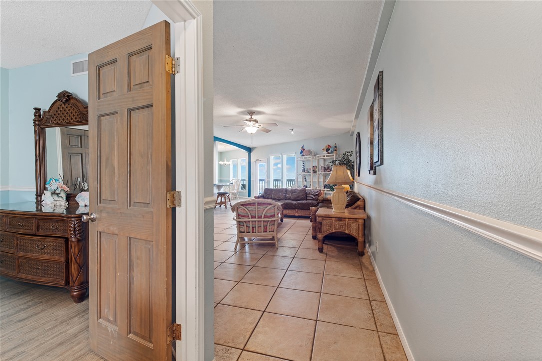6317 State Highway 361 4204 Property Photo 3
