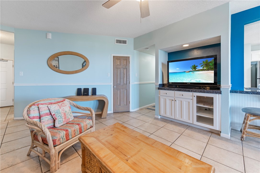 6317 State Highway 361 4204 Property Photo 8