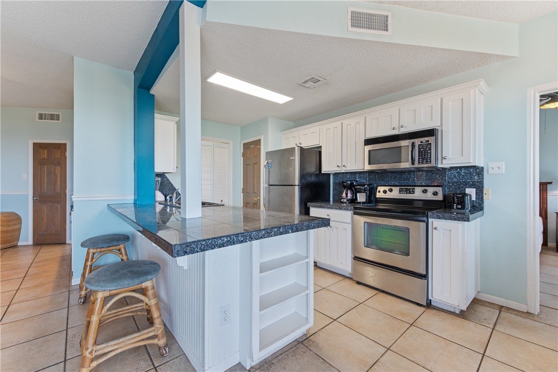6317 State Highway 361 4204 Property Photo 9