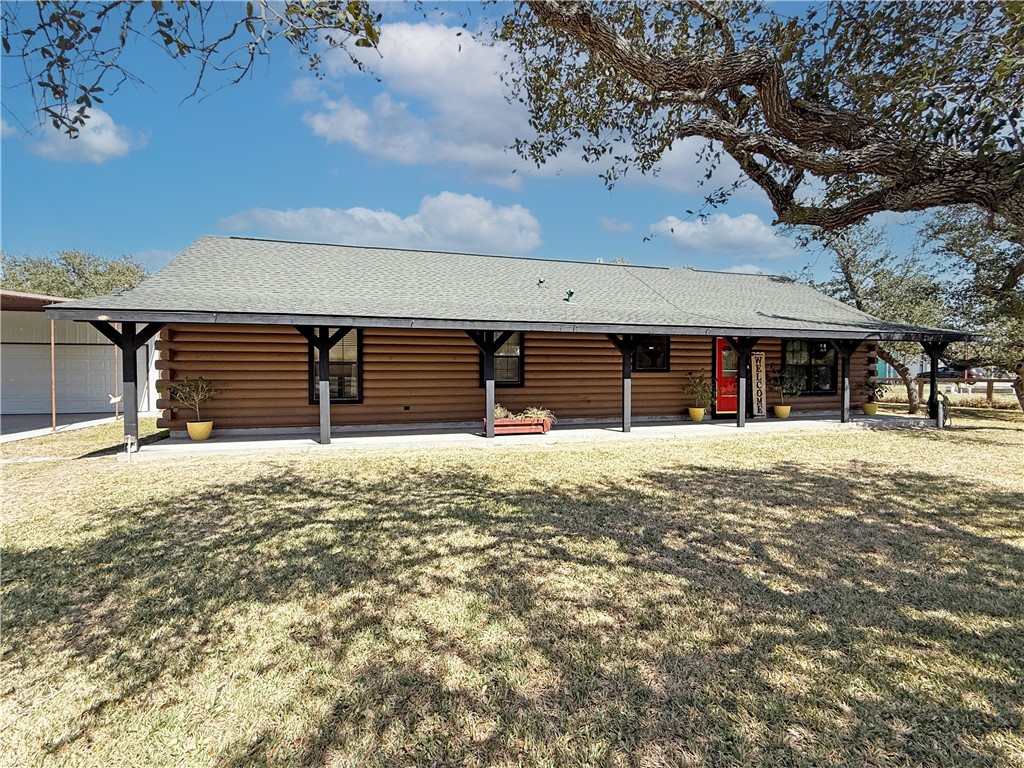 146 Spring Property Photo 3