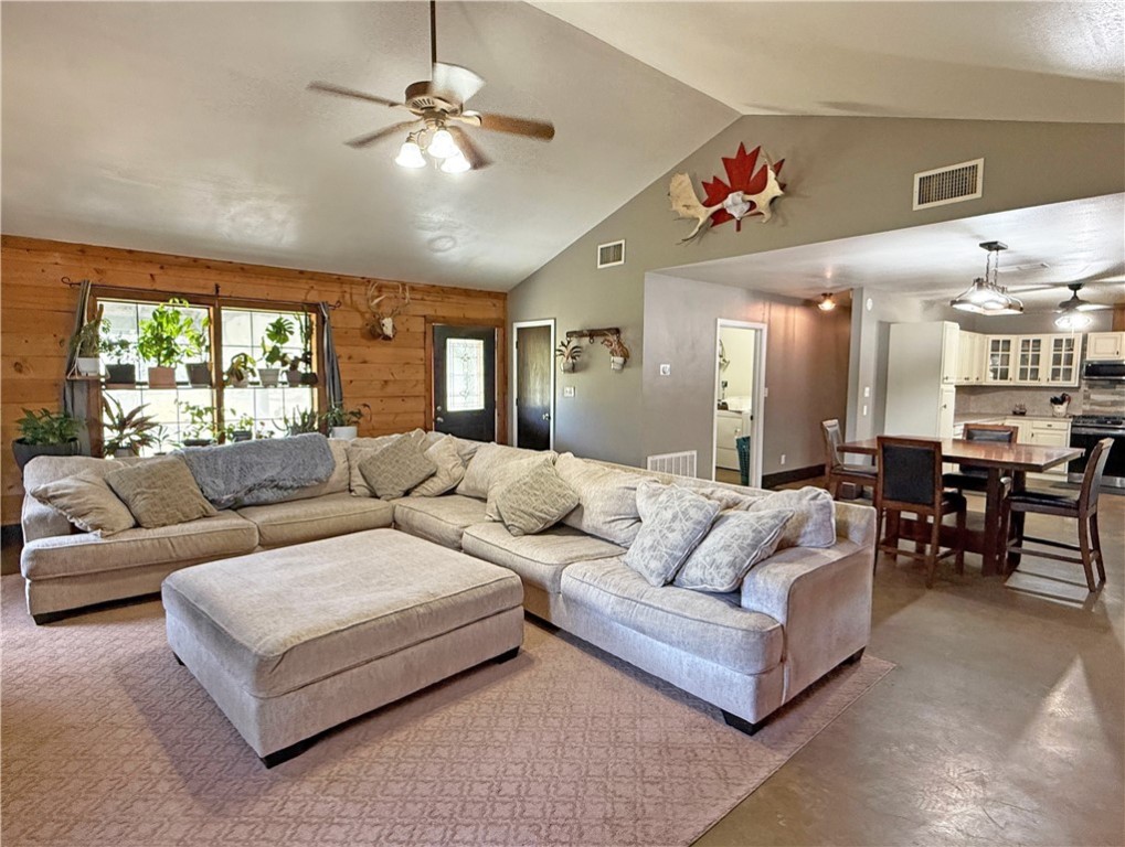 146 Spring Property Photo 8