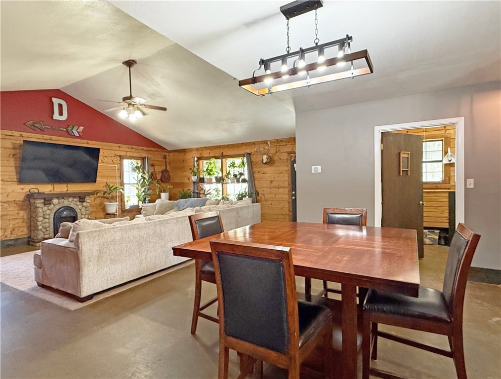 146 Spring Property Photo 9