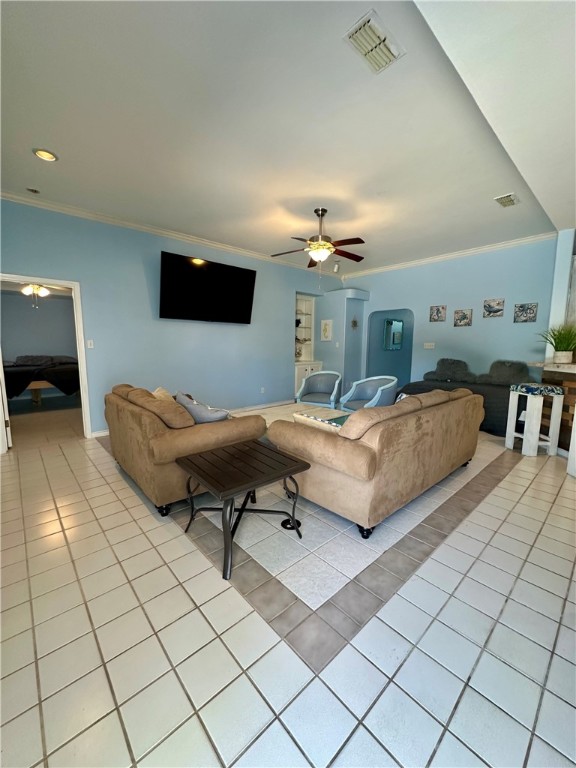 14114 La Blanquilla Dr Property Photo 9
