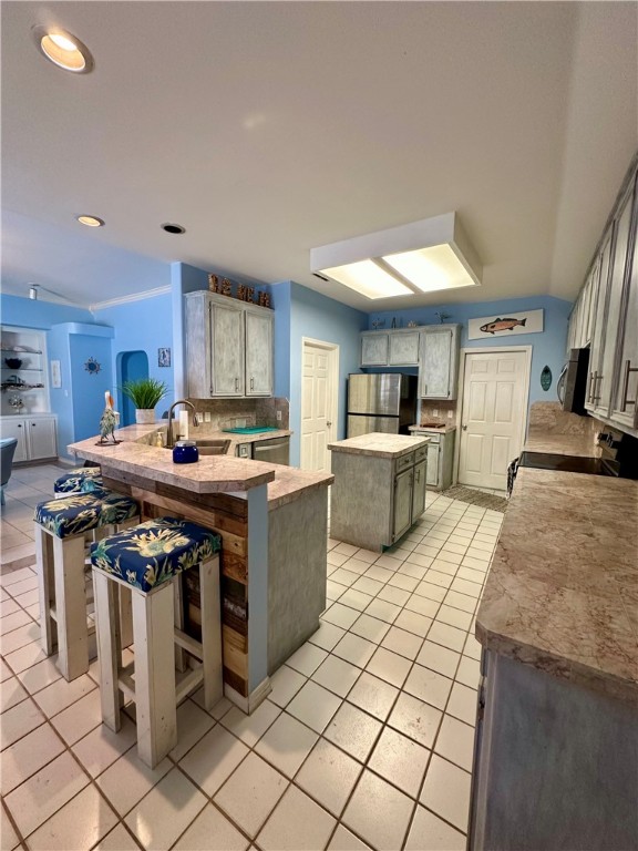 14114 La Blanquilla Dr Property Photo 12