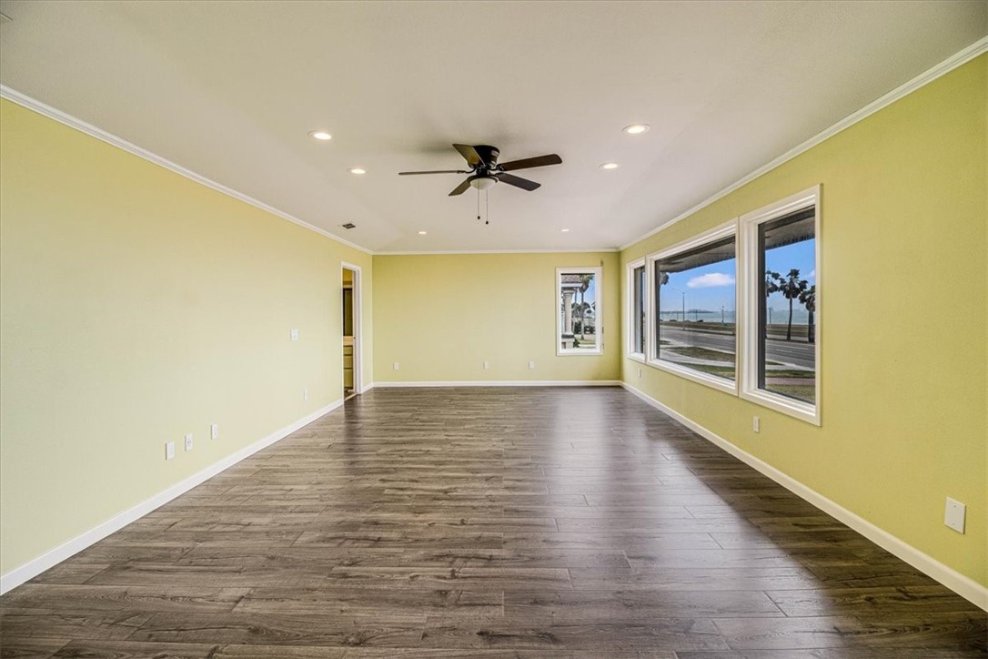 5249 Ocean Dr Property Photo 26
