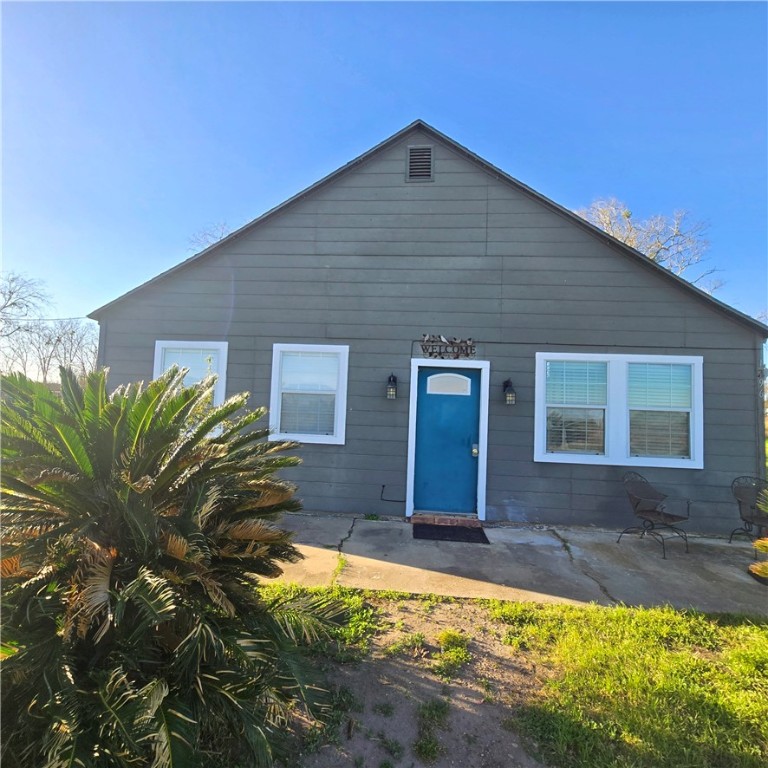 Victoria County Real Estate Listings Main Image