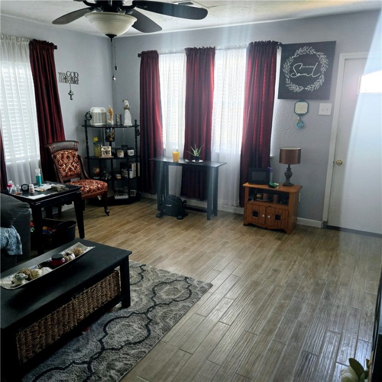 1296 Brownson Property Photo 4