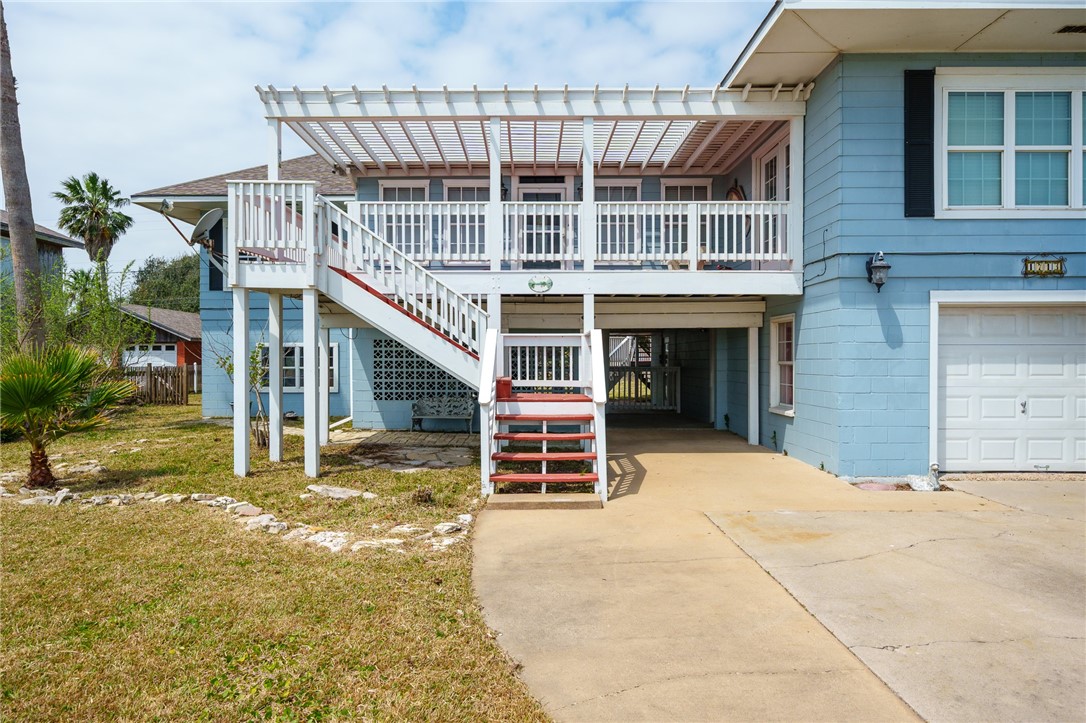 1713 Bayshores Property Photo 3
