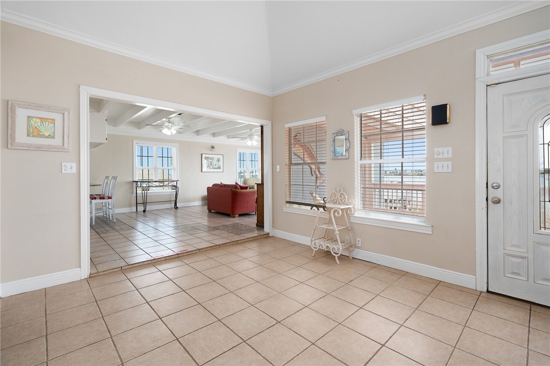 1713 Bayshores Property Photo 8