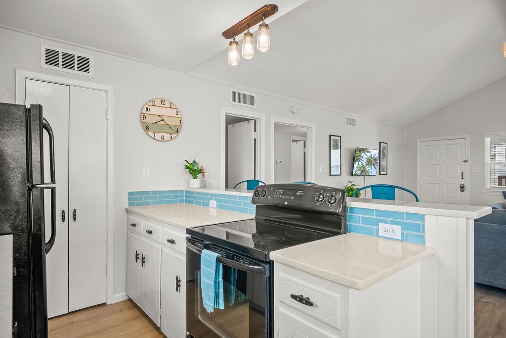 213 Avenue J Property Photo 13