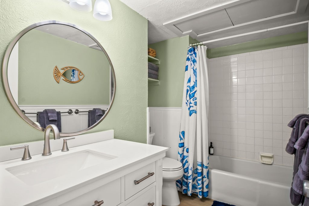 213 Avenue J Property Photo 20