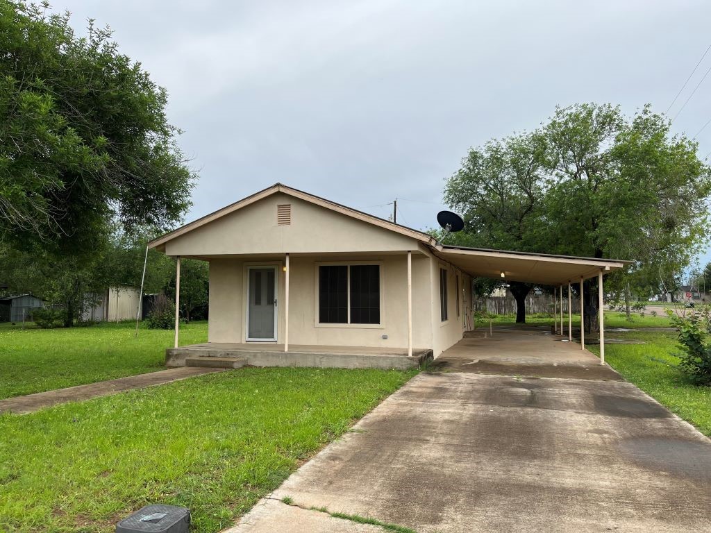 201 E Gruy St Property Photo