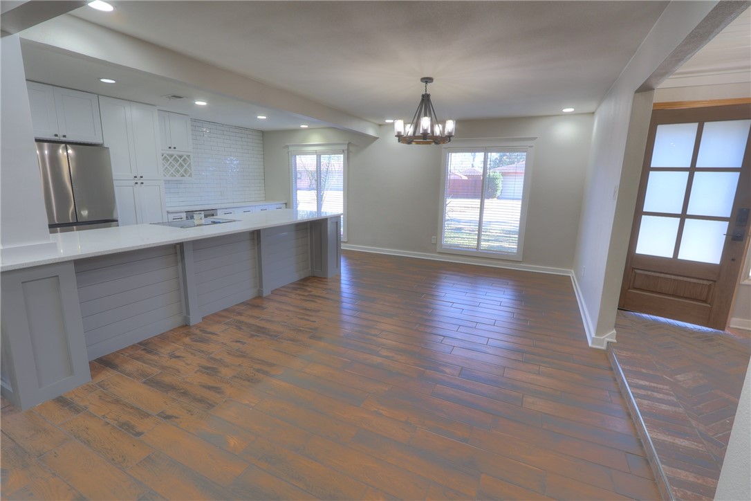 5209 Bromley Dr Property Photo 7