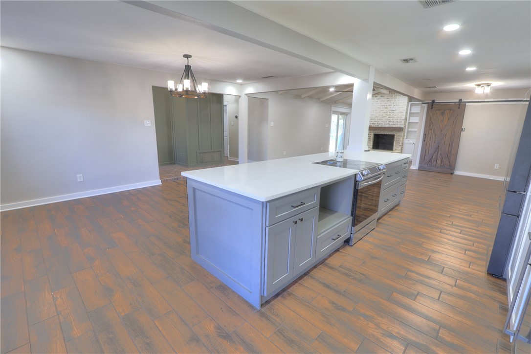 5209 Bromley Dr Property Photo 10