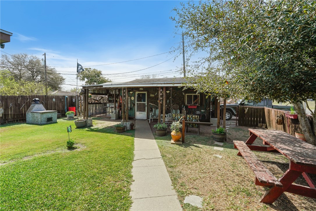 3901 Pyle Dr Property Photo 20