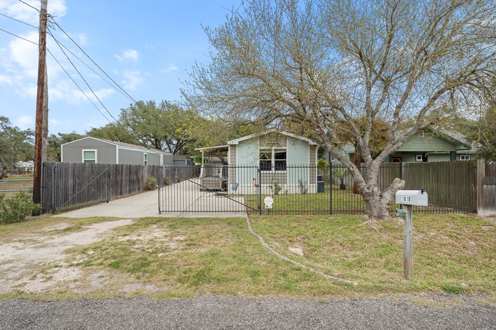 1610 Hardee St Property Photo 2
