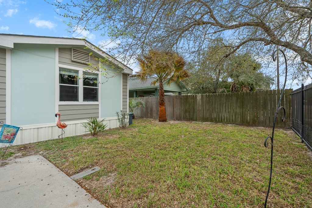 1610 Hardee St Property Photo 5