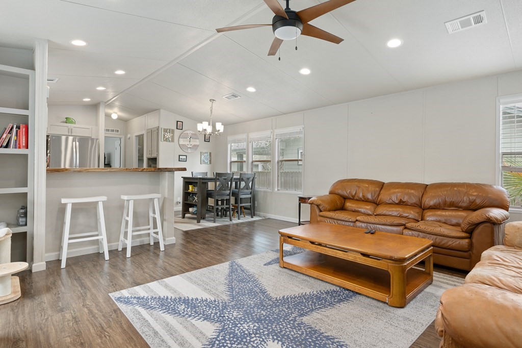 1610 Hardee St Property Photo 8