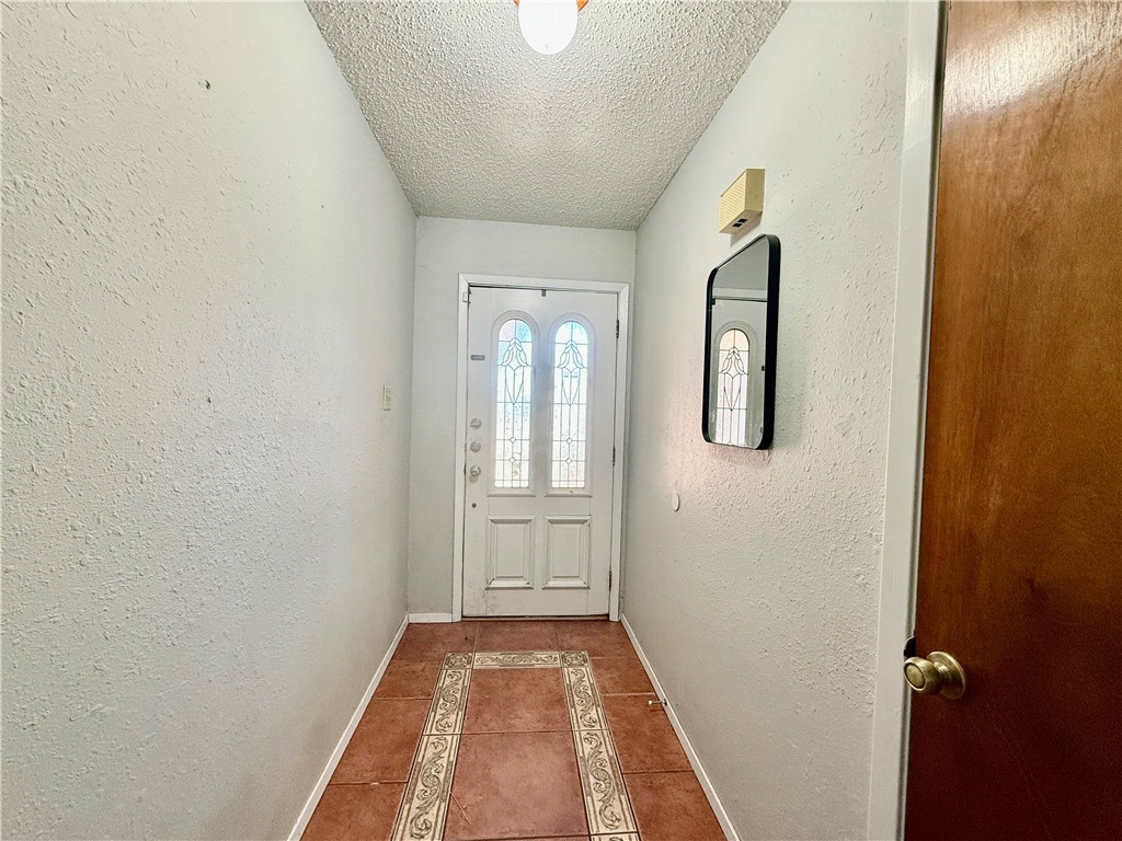 2309 Park Wood Dr Property Photo 2