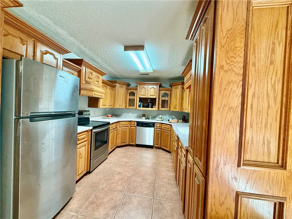 2309 Park Wood Dr Property Photo 4