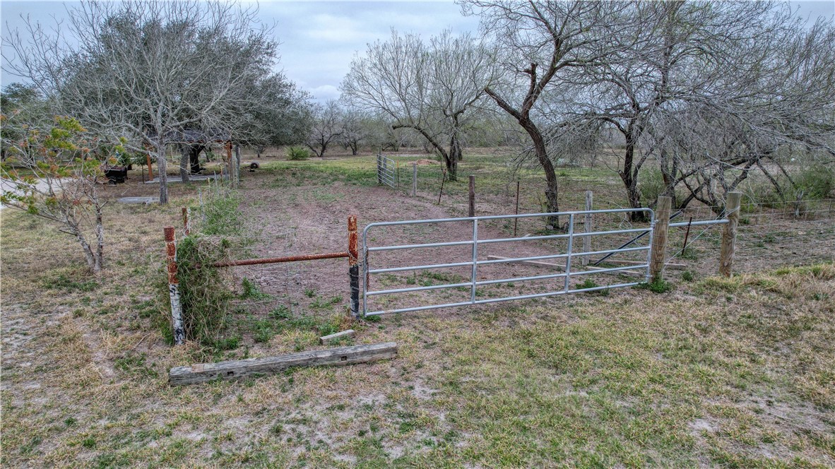 227 E Fm 772 Property Photo 26