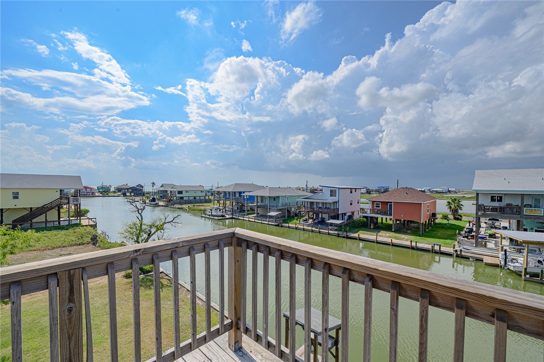 215 Sailfish Dr Property Photo 6