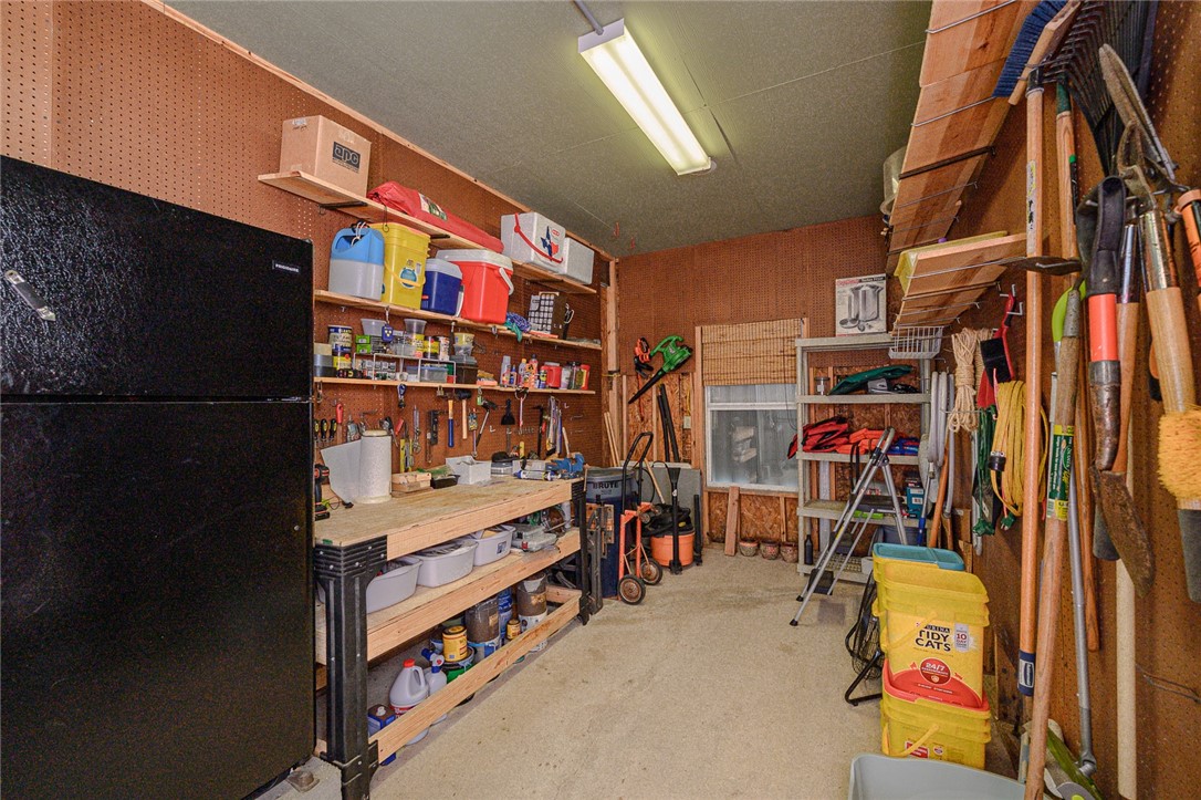 215 Sailfish Dr Property Photo 7