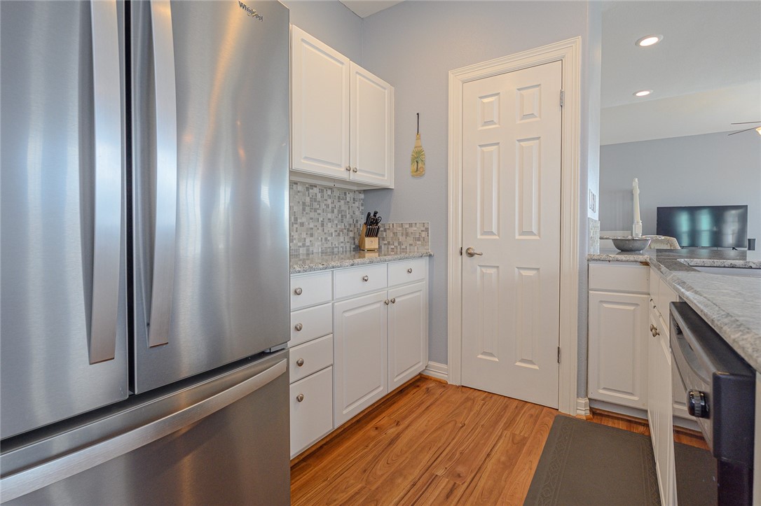 215 Sailfish Dr Property Photo 18