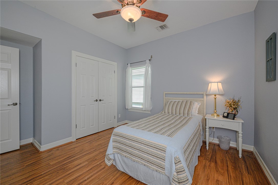 215 Sailfish Dr Property Photo 22