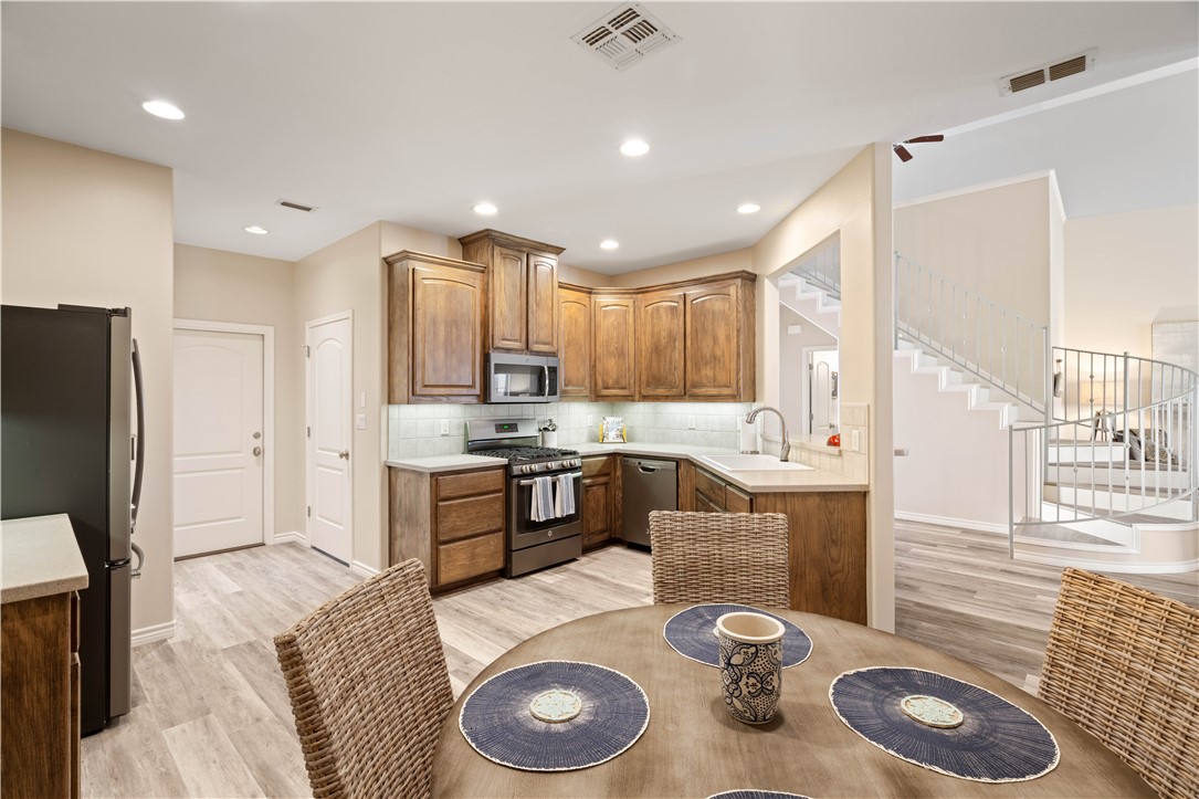 12 Olde Towne Lane Property Photo 19