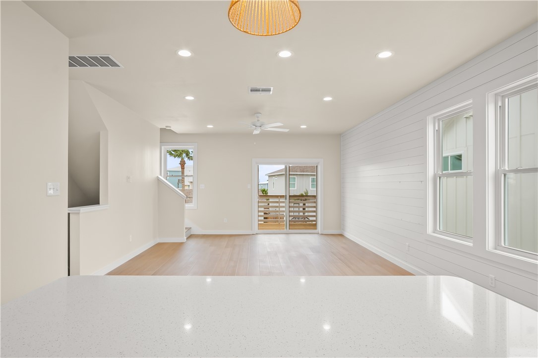 434 Oleander St 2 Property Photo 20