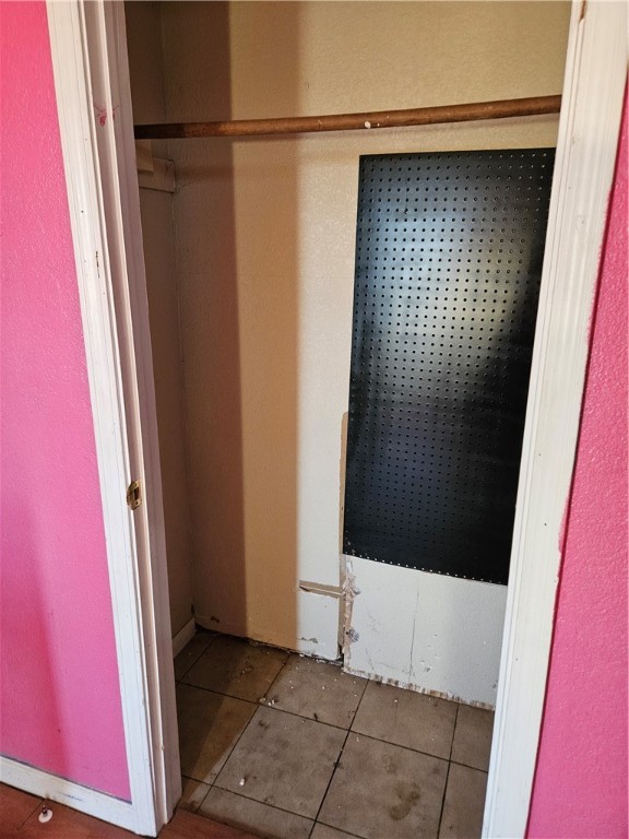 811 E Avenue D Property Photo 18