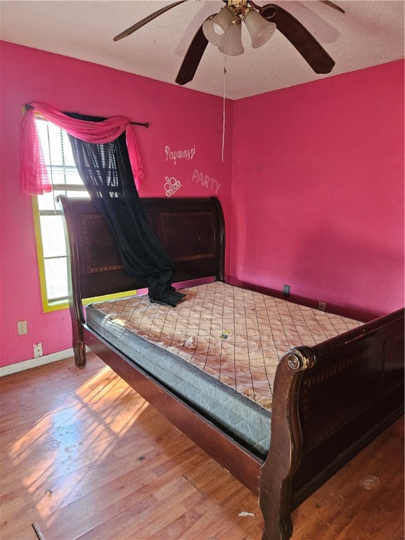 811 E Avenue D Property Photo 19