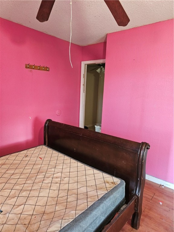 811 E Avenue D Property Photo 20
