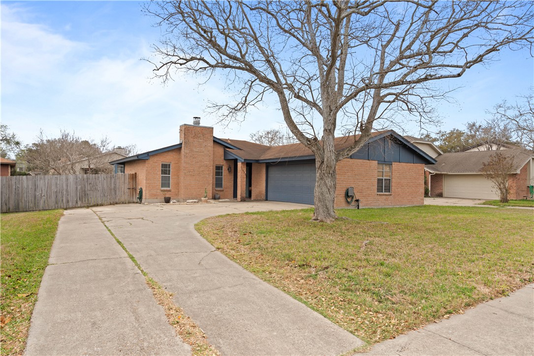 11633 Chispa Creek Dr Property Photo 2
