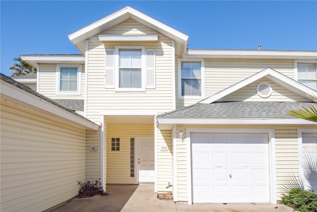 15110 Leeward Dr 102 Property Photo 3